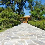 Amarynthos Beachfront With Garden * Vatheia